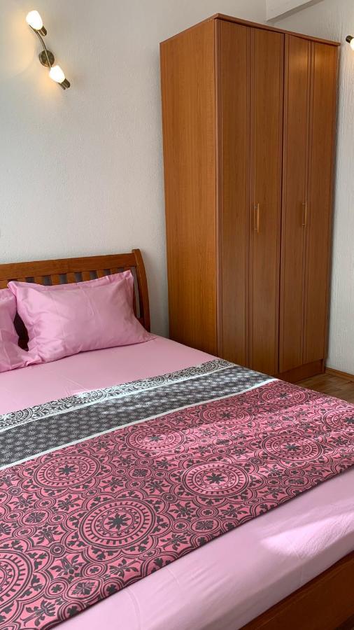Guest House Nuhii Ούλτσιν Εξωτερικό φωτογραφία