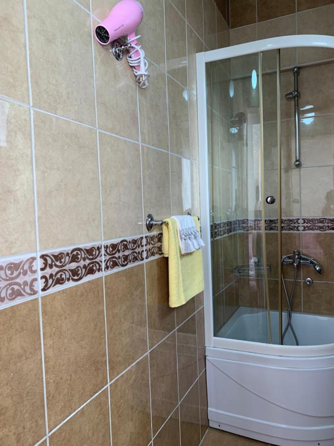 Guest House Nuhii Ούλτσιν Εξωτερικό φωτογραφία